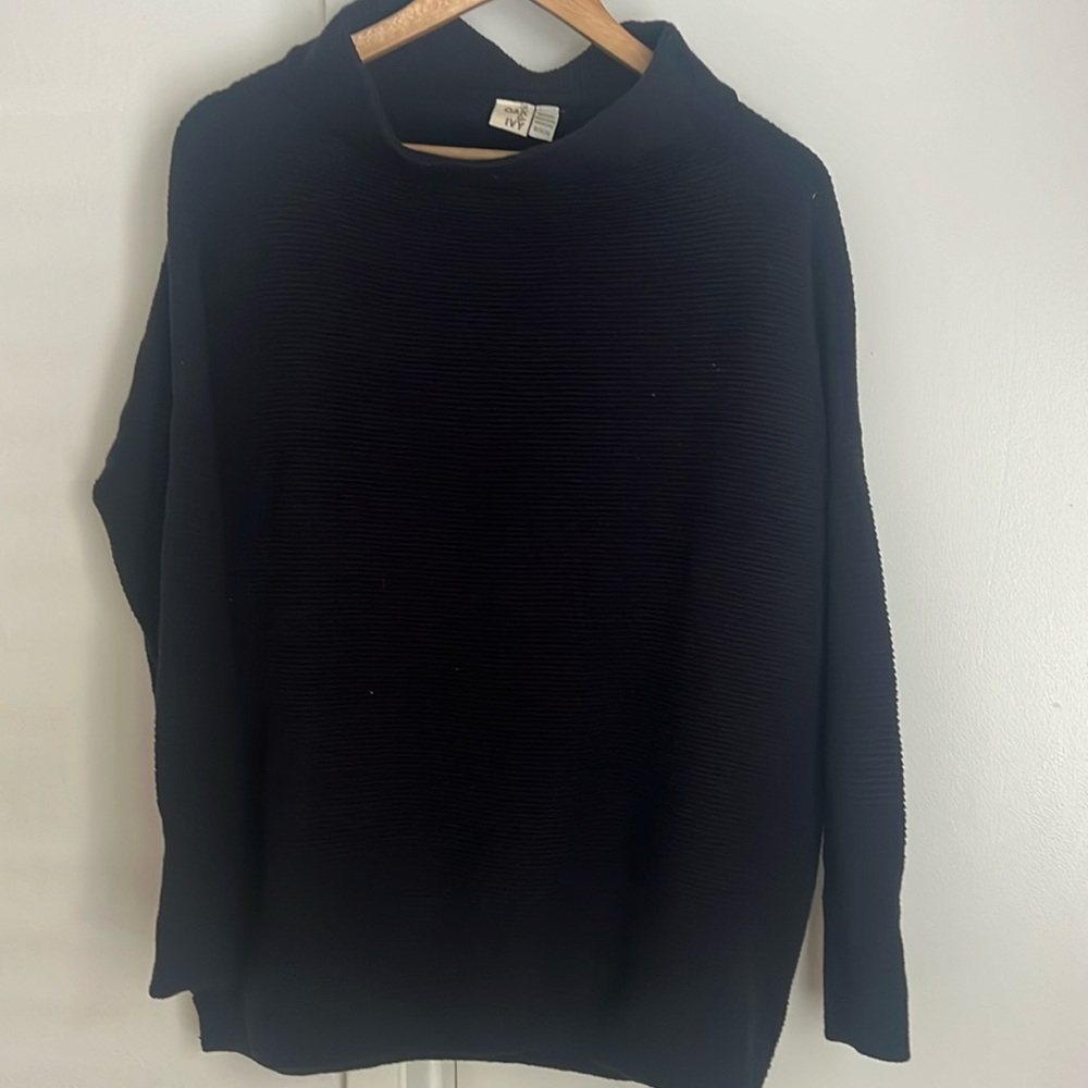 Gorgeous tunic sweater by Oak & Ivy